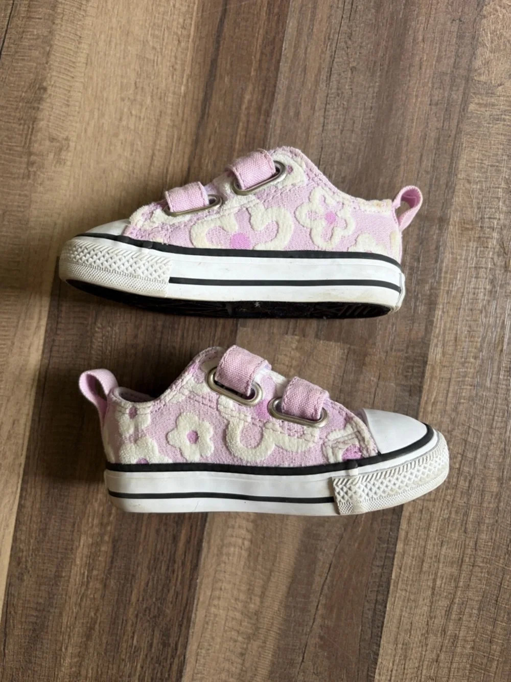 Converse Kids Pink Floral Velcro Canvas Sneakers